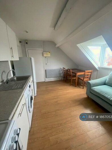 1 Bedroom Flat To Rent In Marlborough Avenue, Hull, HU5