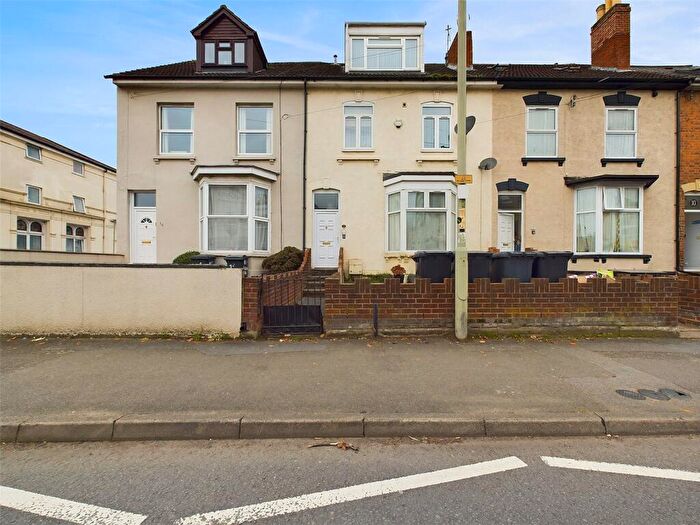 2 Bedroom Apartment For Sale In Park End Road, Gloucester, Gloucestershire, GL1