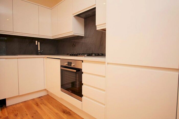 1 Bedroom Flat To Rent In Shirley Street, Canning Town, E16
