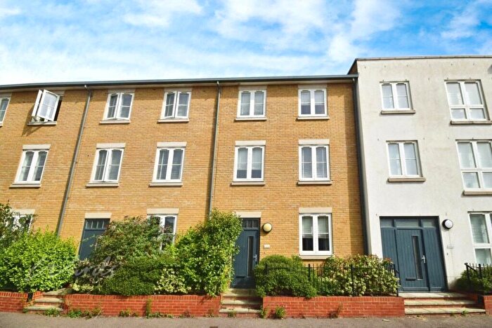3 Bedroom Terraced House To Rent In Golf Road, Deal, Kent, CT14