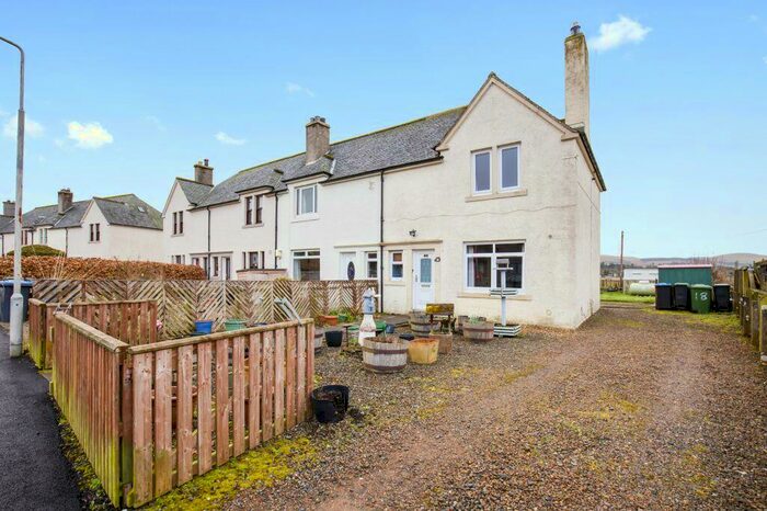 3 Bedroom End Of Terrace House For Sale In Broomlee Crescent, West Linton, EH46