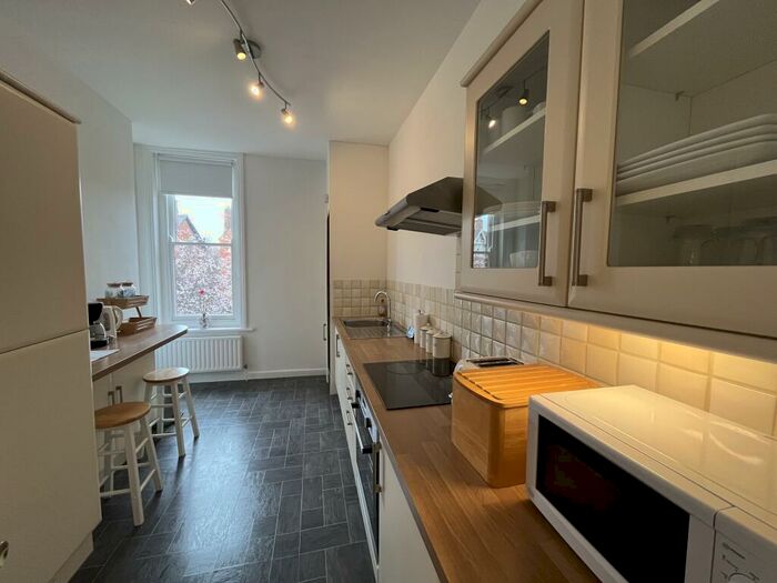 2 Bedroom Flat To Rent In Bardwell Road, Oxford, OX2