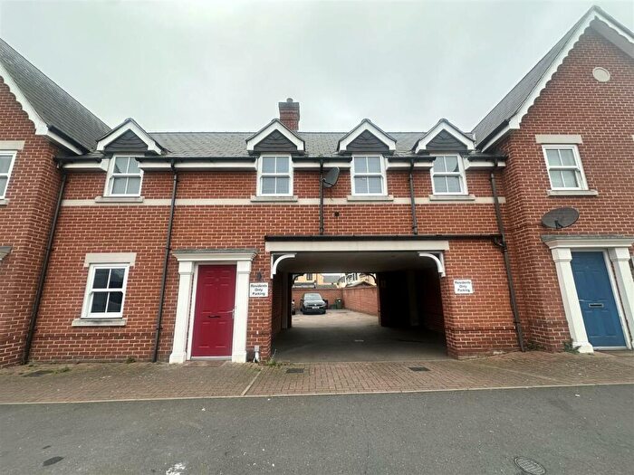 2 Bedroom Maisonette To Rent In Lisle Road, Colchester, CO2