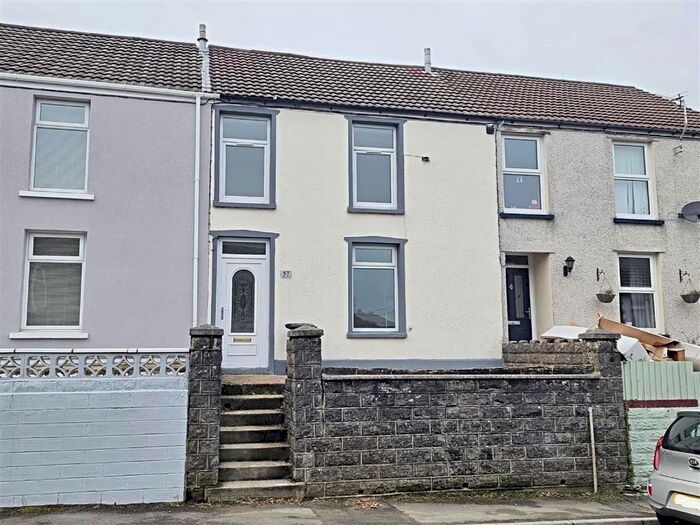 3 Bedroom Terraced House To Rent In Mountain Ash Road, Abercynon, Mountain Ash CF45
