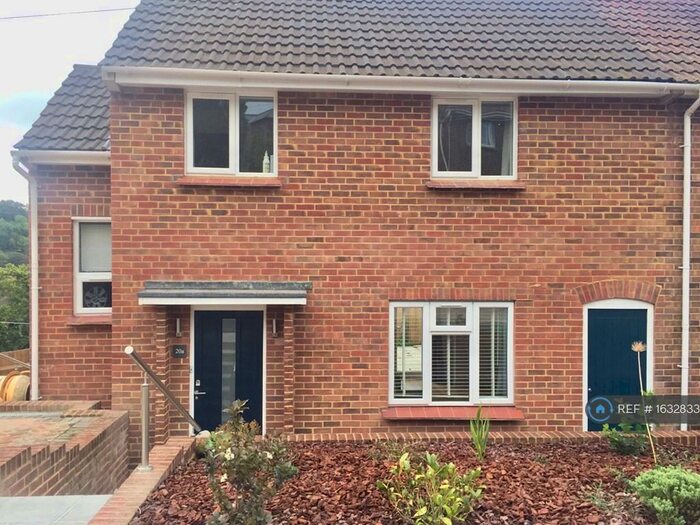 3 Bedroom Semi-Detached House To Rent In The Lynchets, Lewes, BN7