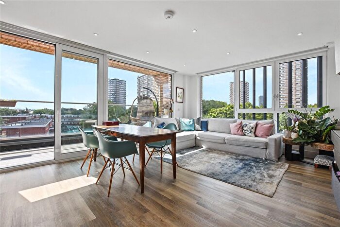 2 Bedroom Flat For Sale In Butler Court, Hyde Lane, SW11