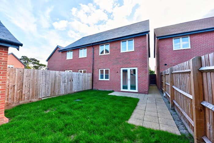 3 Bedroom Semi Detached House To Rent In Berren Dean, Henley On Thames, RG9