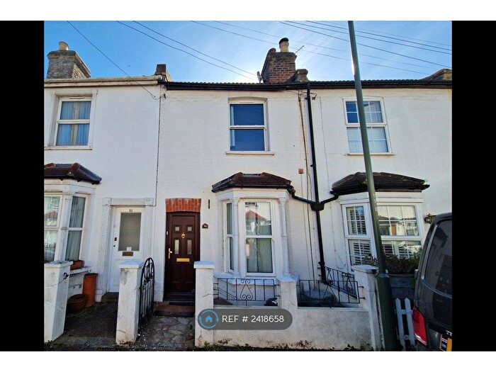 2 Bedroom Terraced House To Rent In Yew Tree Road, Beckenham, BR3
