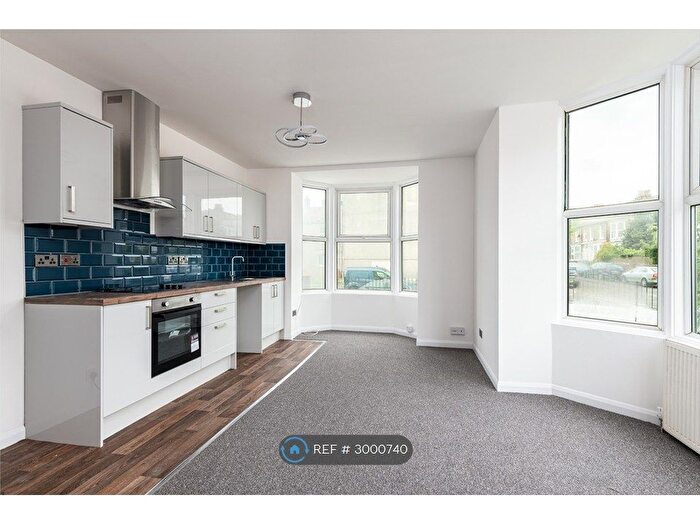 2 Bedroom Flat To Rent In Godwin Road, Cliftonville, Margate, CT9