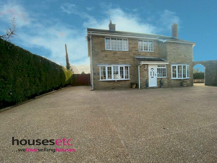 4 Bedroom Detached House For Sale In High Street, Reedness, DN14