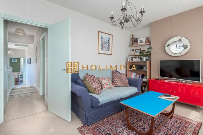 1 Bedroom Flat To Rent In Oulton Road, London, N15