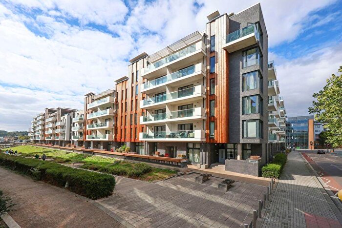1 Bedroom Apartment For Sale In Millennium Promenade | Harbourside, BS1