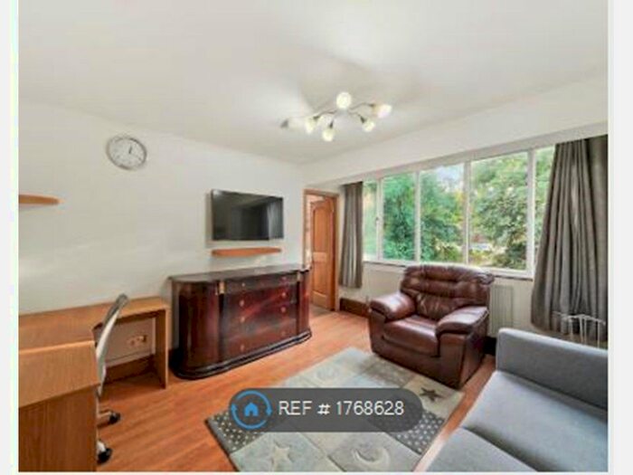 1 Bedroom Flat To Rent In Manger Road, London, N7