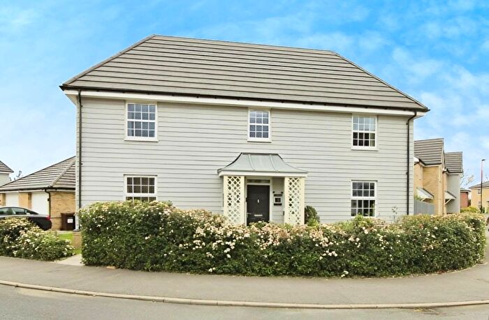 4 Bedroom Detached House For Sale In Winterbourne Gardens, Colchester, CO7