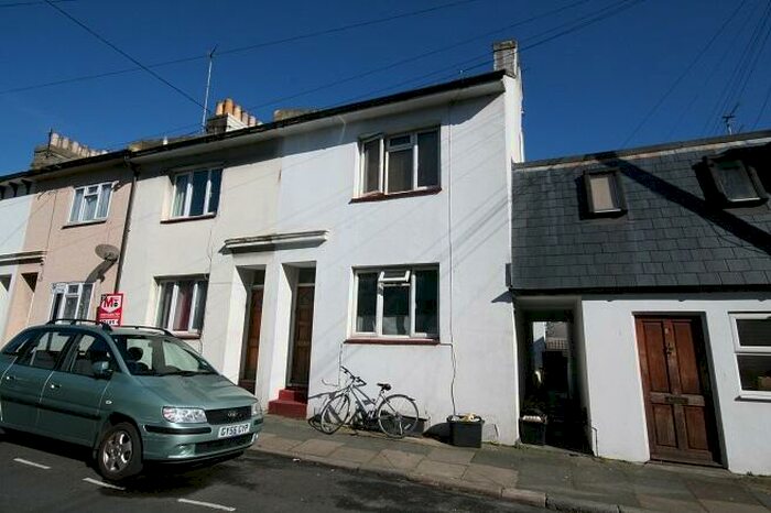 3 Bedroom Terraced House To Rent In St Martins Street, BN2