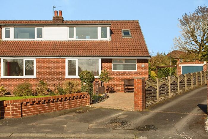 2 Bedroom Semi Detached House For Sale In Lune Drive, Leyland, Lancashire, PR25