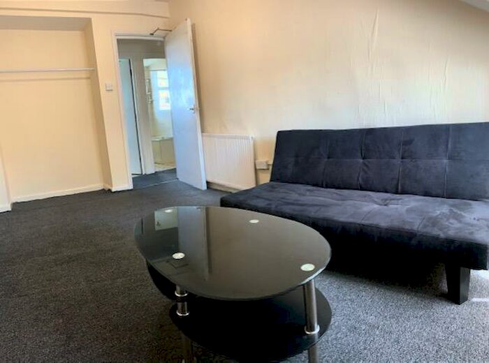 1 Bedroom Apartment To Rent In Cowbridge Road East, Cardiff(City), CF5