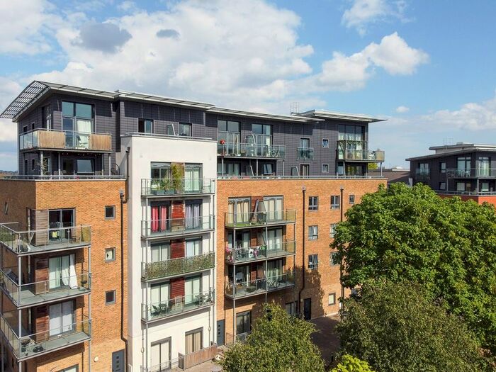 2 Bedroom Flat To Rent In Hither Green Lane, Hither Green, London, SE13