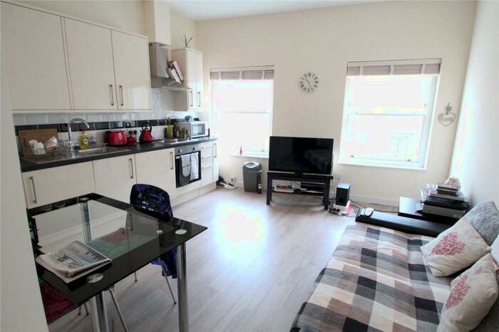 1 Bedroom Flat To Rent In Holloway Road, Archway, N7