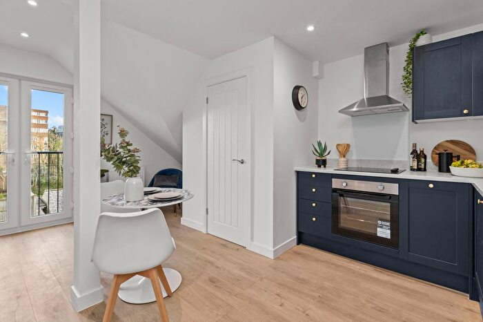 1 Bedroom Flat For Sale In Boltro Road, Haywards Heath, RH16