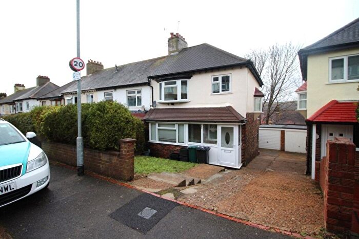 1 Bedroom Property To Rent In Medmerry Hill, Brighton, East Sussex, BN2