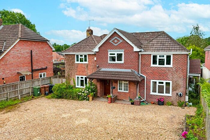 5 Bedroom Detached House For Sale In Lower Common Road, West Wellow, Romsey, SO51
