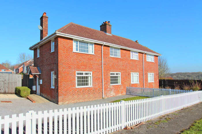 3 Bedroom Semi-Detached House For Sale In Meadowview Close, Perham Down, SP11