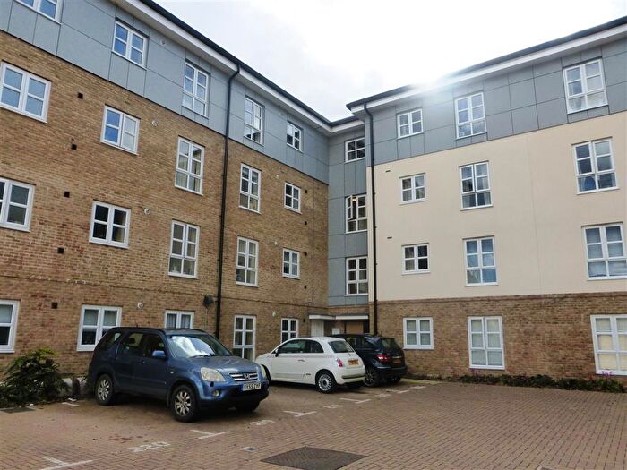 2 Bedroom Apartment To Rent In Gwendoline Buck Drive, Aylesbury, HP21