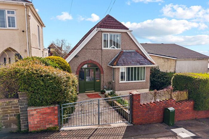 3 Bedroom Detached House For Sale In Lon Masarn, Sketty, Swansea, SA2