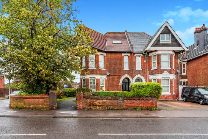 Studio To Rent In Howard Road, Shirley, Southampton, SO15