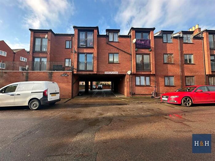 1 Bedroom Apartment To Rent In Close To Hospital- Vernon Terrace -, NN1