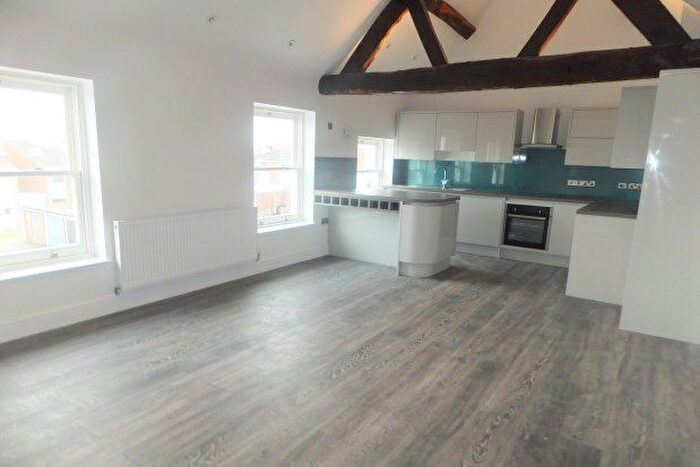 2 Bedroom Flat To Rent In Devereux House, Birmingham, B46