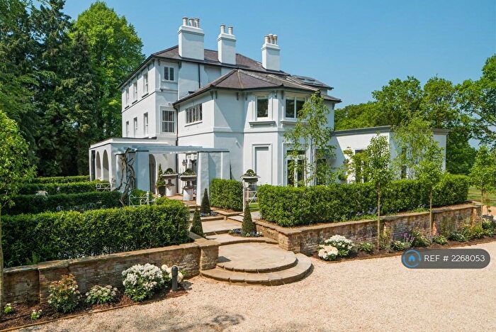 1 Bedroom Flat To Rent In Popeswood Manor, Binfield, Bracknell, RG42