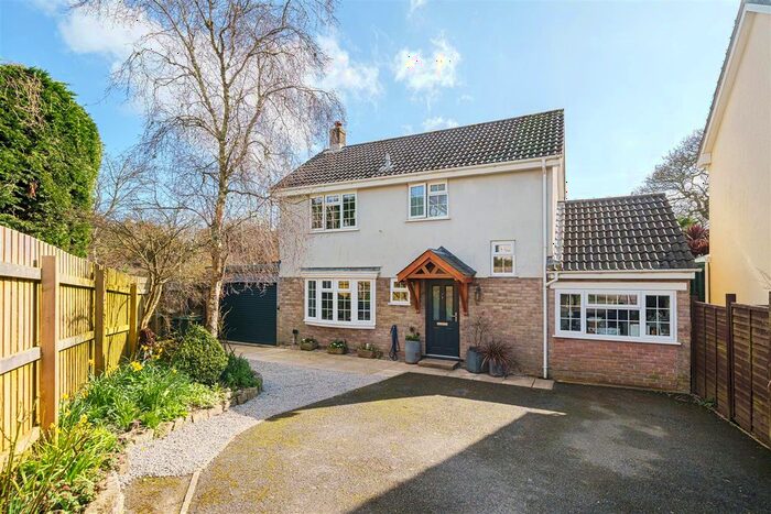 4 Bedroom Detached House For Sale In Shute Hill, Mawnan Smith, Falmouth, TR11