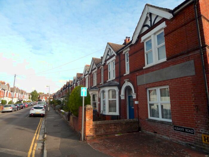 1 Bedroom Flat To Rent In A Albany Road, Salisbury, Wiltshire, SP1