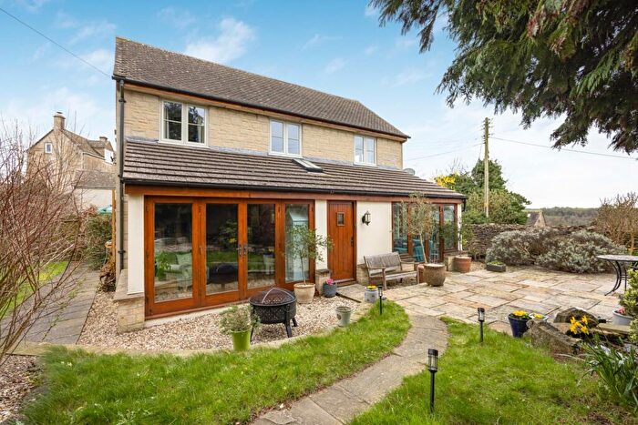 4 Bedroom Link Detached House For Sale In Midway, Chalford Hill, GL6