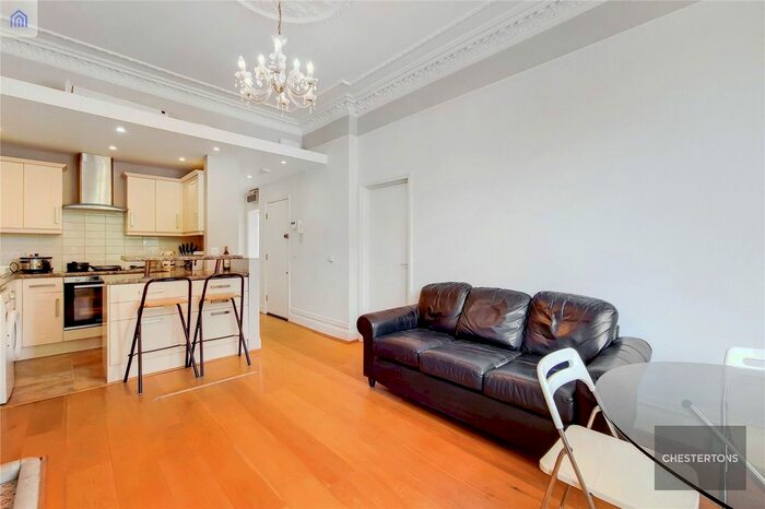 2 Bedroom Flat To Rent In Harvard Road, Chiswick, W4