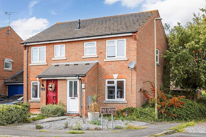 2 Bedroom Semi-Detached House For Sale In Longford Way, Didcot, OX11