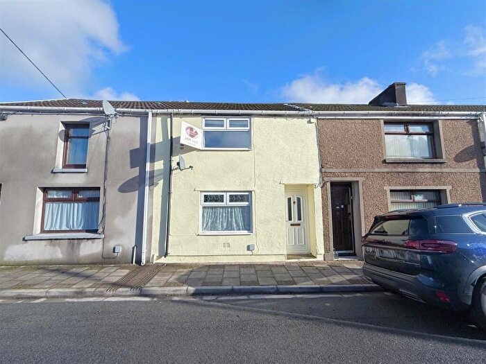 3 Bedroom Terraced House For Sale In Bell Street, Aberdare, CF44