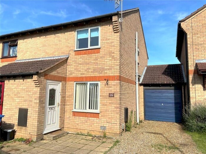 2 Bedroom Semi-Detached House To Rent In Dersley Court, Norwich, NR5