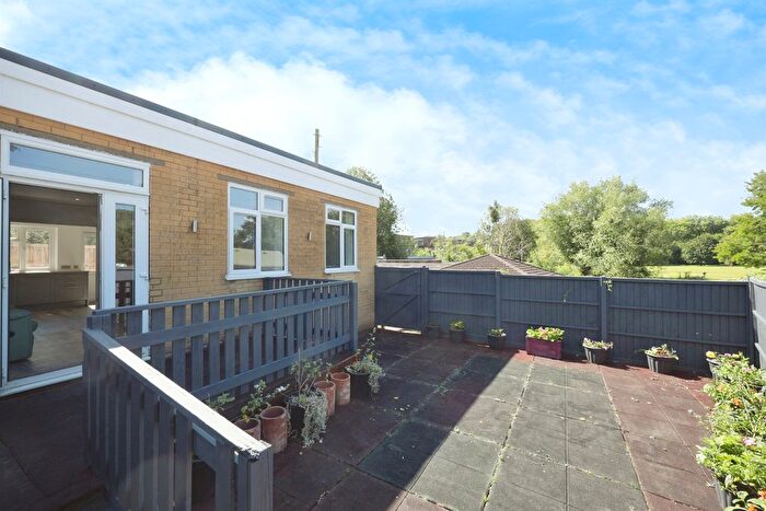 2 Bedroom Detached House For Sale In Fryers Lane, High Wycombe, HP12