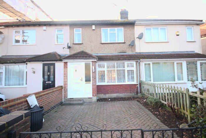 2 Bedroom Terraced House To Rent In Chapel Lane, Uxbridge, UB8