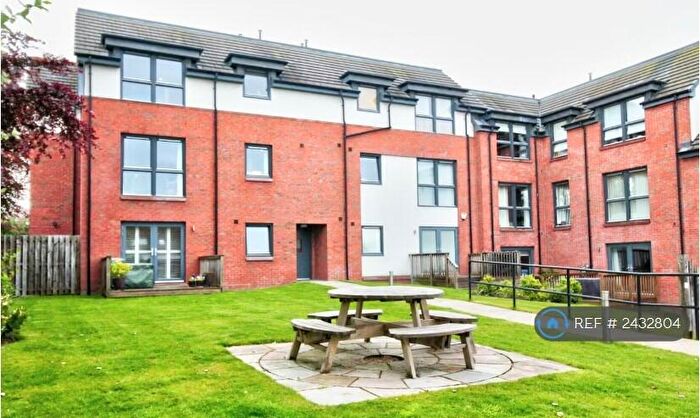 2 Bedroom Flat To Rent In Drum Brae South, Edinburgh, EH12