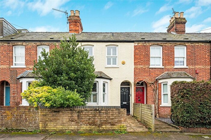 3 Bedroom Terraced House For Sale In Crescent Road, Oxford., OX4
