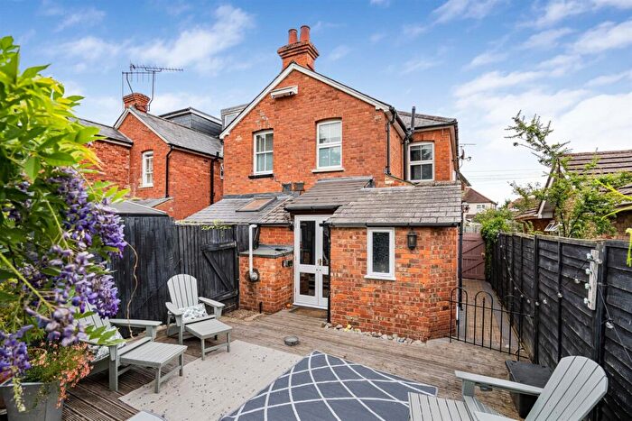 2 Bedroom House For Sale In Berwick Road, Marlow, SL7