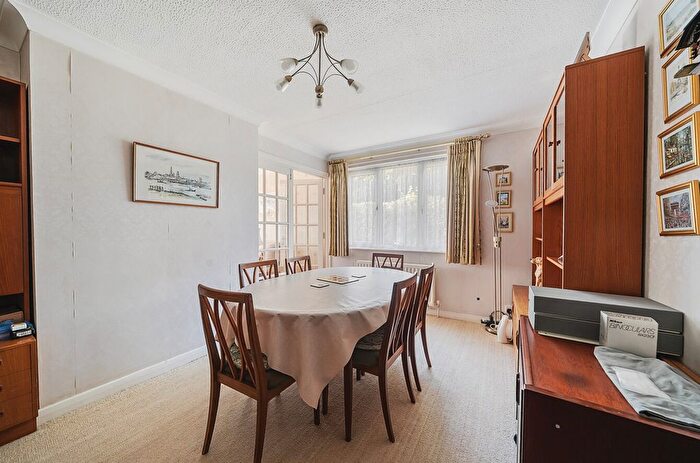 5 Bedroom Detached House For Sale In Glen Eyre Drive, Bassett, Southampton, Hampshire, SO16