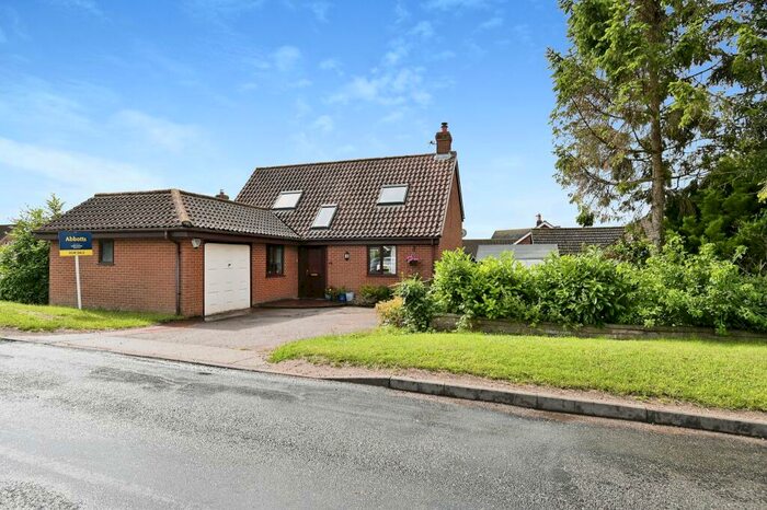2 Bedroom Bungalow For Sale In Norwich Road, Barnham Broom, Norwich, Norfolk, NR9