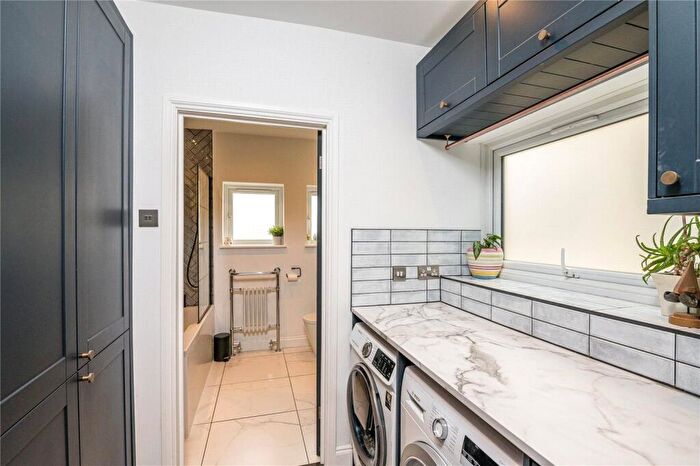 2 Bedroom Apartment To Rent In Eastern Esplanade, Southend-on-Sea, Essex, SS1