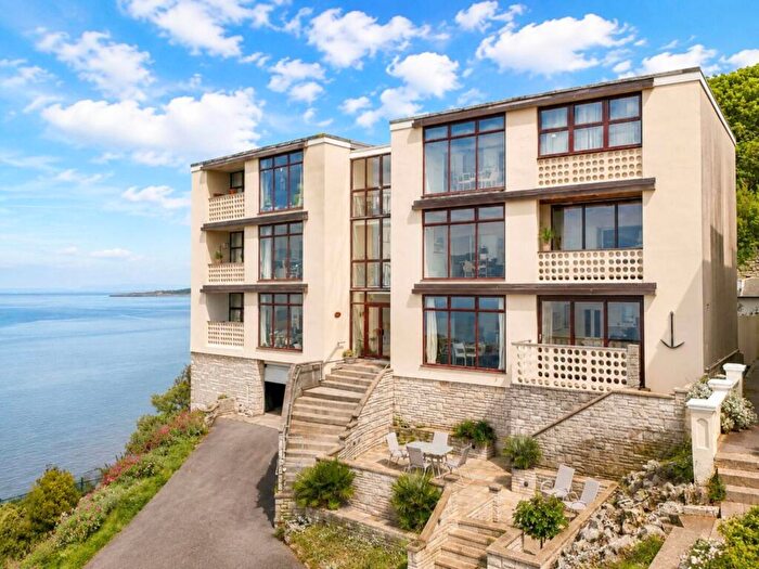 2 Bedroom Apartment For Sale In Forelands Court, Upper Kewstoke Road - Best Views Around!, BS23