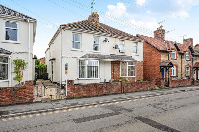 3 Bedroom Semi Detached House For Sale In Ermin Street, Stratton St Margaret, Swindon, SN3